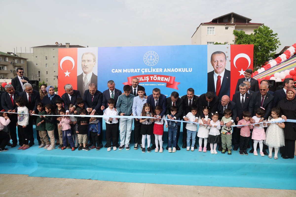 Darıcalı çocuklarımızın geleceğine yapılan en değerli yatırımlardan biri olan Can Murat Çeliker Anaokulunun açılışını; Milli Eğitim Bakanımız Sn. <a href="/Yusuf__Tekin/">Yusuf Tekin</a>, İl Başkanımız, Milletvekillerimiz, Büyükşehir Belediye Başkanımız ve protokolün katılımıyla gerçekleştirdik.

Bu güzel