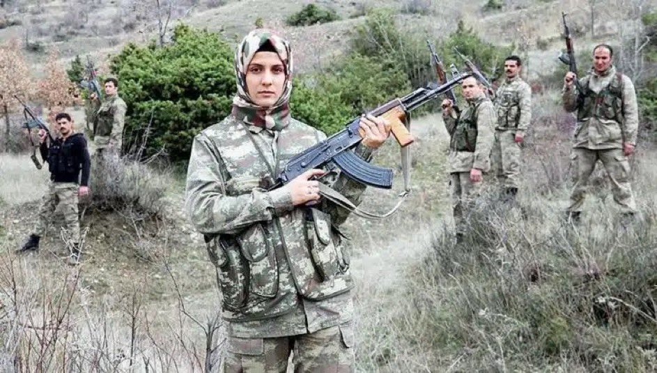 Centilmenhunter's tweet photo. “Silahı al, sopayı ver, çobanlık yapsınlar” sözü hem koruculara hem de çobanlara hakarettir. Unutulmasın ki bir çok Peygamber çobanlık yapmıştır. 
Hiçbir meslek küçümsenemez. 
#KorucularOnurumuzdur
#ÇobanlıkMeslektir
#EmeğeSaygı https://t.co/sp1Rb6DBwa