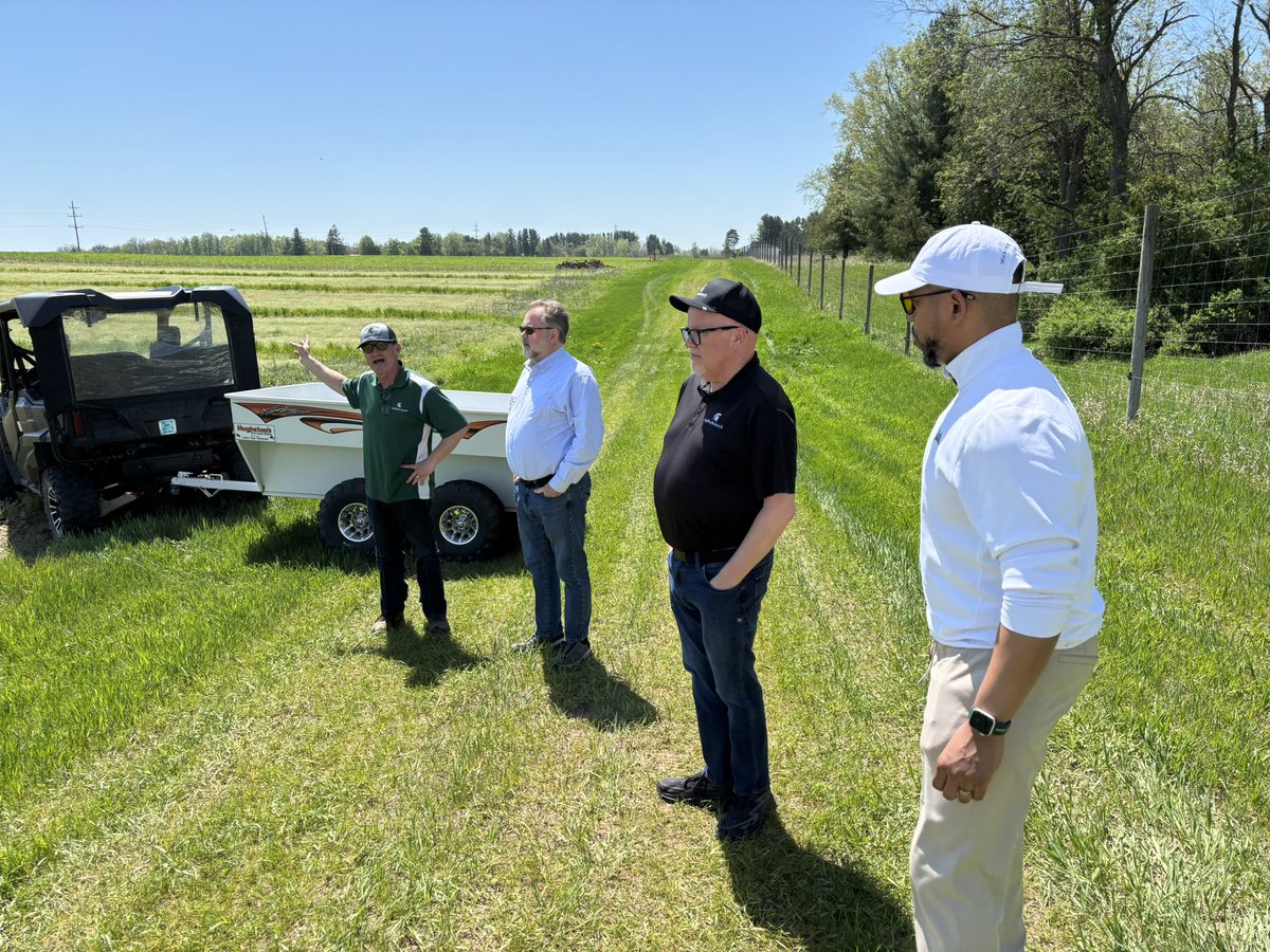 GeorgeSmithMSU's tweet photo. A big thank you to Rep. @KenBorton for visiting our Lake City Research Center. Alongside @QuentinRomar, we heard about the great work with beef cattle and regenerative agriculture happening at the center led by Jason Rowntree, the C.S. Mott Professor of Sustainable Agriculture. https://t.co/YkIn0NP8qt