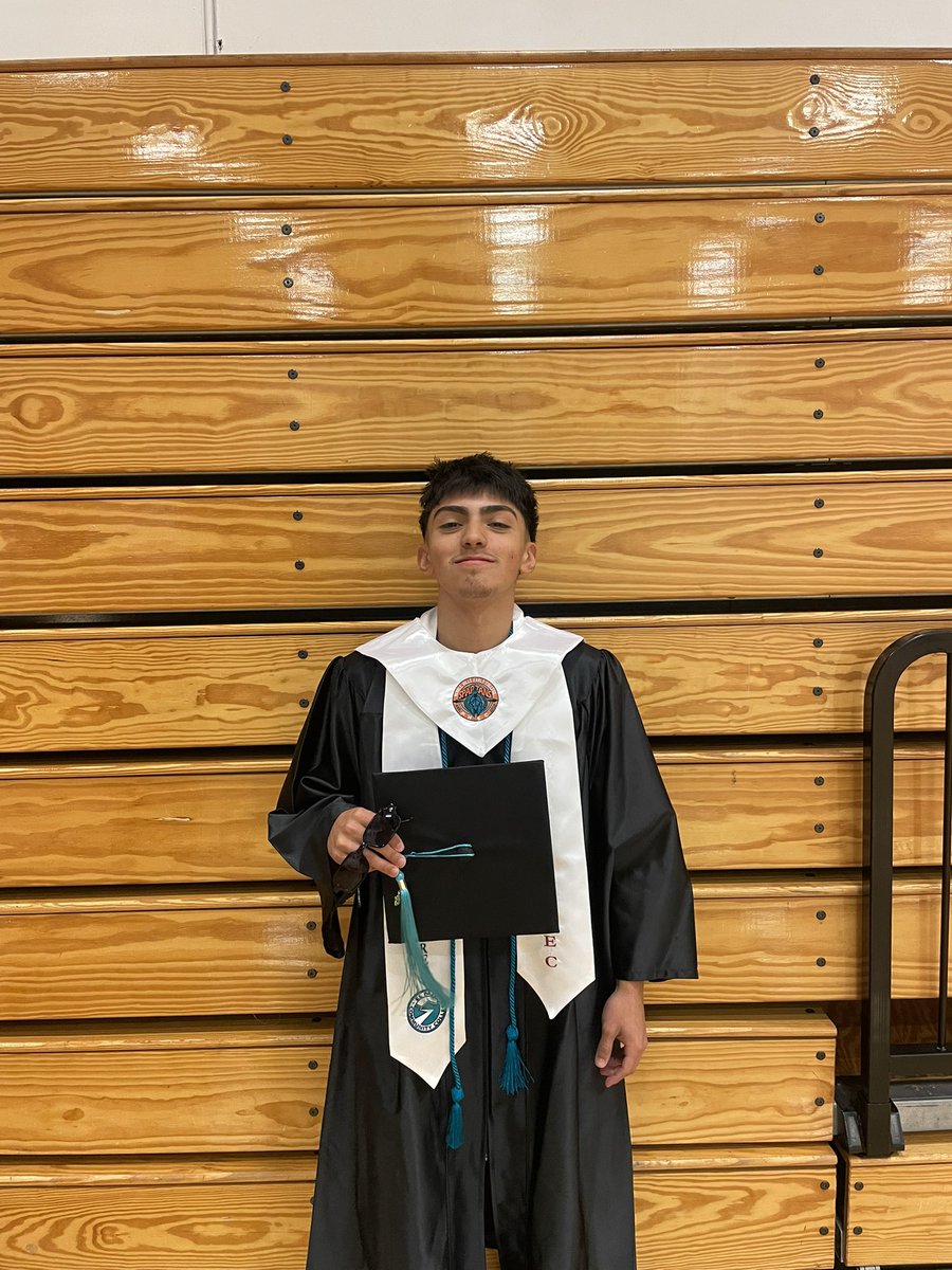 Pebble Hills Boys Basketball (@thehillshoops) on Twitter photo Very proud of two of our seniors Terry Huhn and David Velasco for graduating tonight with their Associates degree from EPCC! <a href="/CoachVicencio/">Kevin Vicencio</a> <a href="/Chris_PHHS/">Chrissilva15_PHHS</a> <a href="/PHills_HS/">Pebble Hills High School</a> <a href="/APRIL_PHHS/">April Marie Ortega-Valdez</a> Very proud of two of our seniors Terry Huhn and David Velasco for graduating tonight with their Associates degree from EPCC! <a href="/CoachVicencio/">Kevin Vicencio</a> <a href="/Chris_PHHS/">Chrissilva15_PHHS</a> <a href="/PHills_HS/">Pebble Hills High School</a> <a href="/APRIL_PHHS/">April Marie Ortega-Valdez</a>