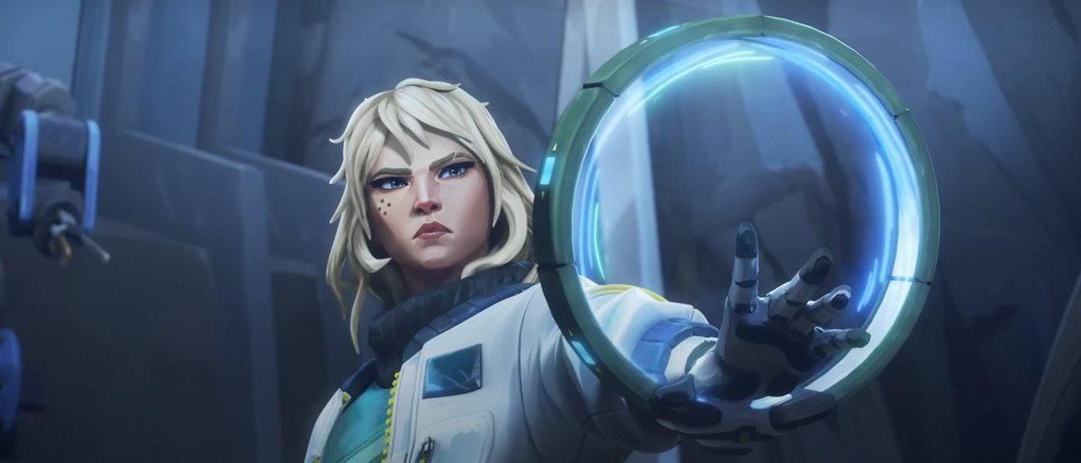 We finally have Deadlock's surname friends!! Her full name is: ISELIN SOLEM