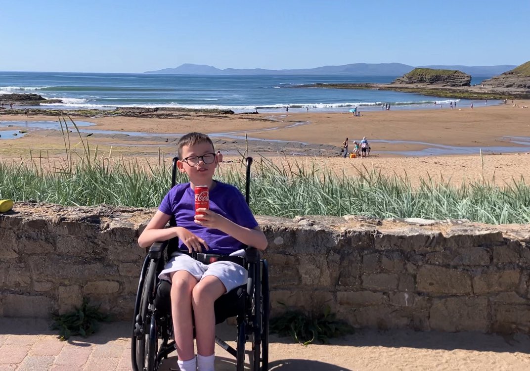 Bundoran, Co. Donegal ☀️

You couldn’t beat it with a big stick !

Even the dogs approve, and they bark at everything 🐶🐾