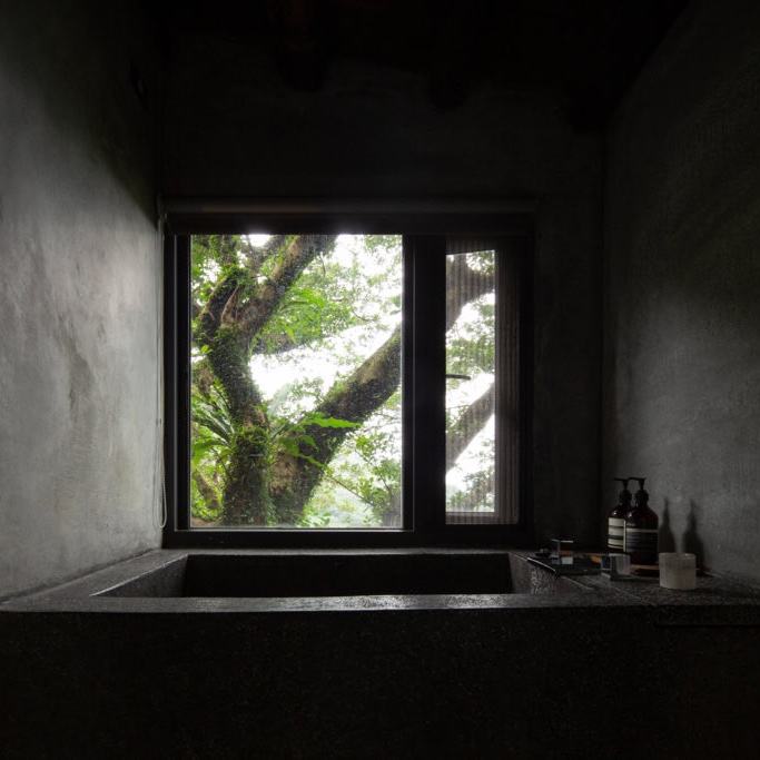 dotspaces's tweet photo. the shu shu house // taiwan https://t.co/h7hoiBeTY2