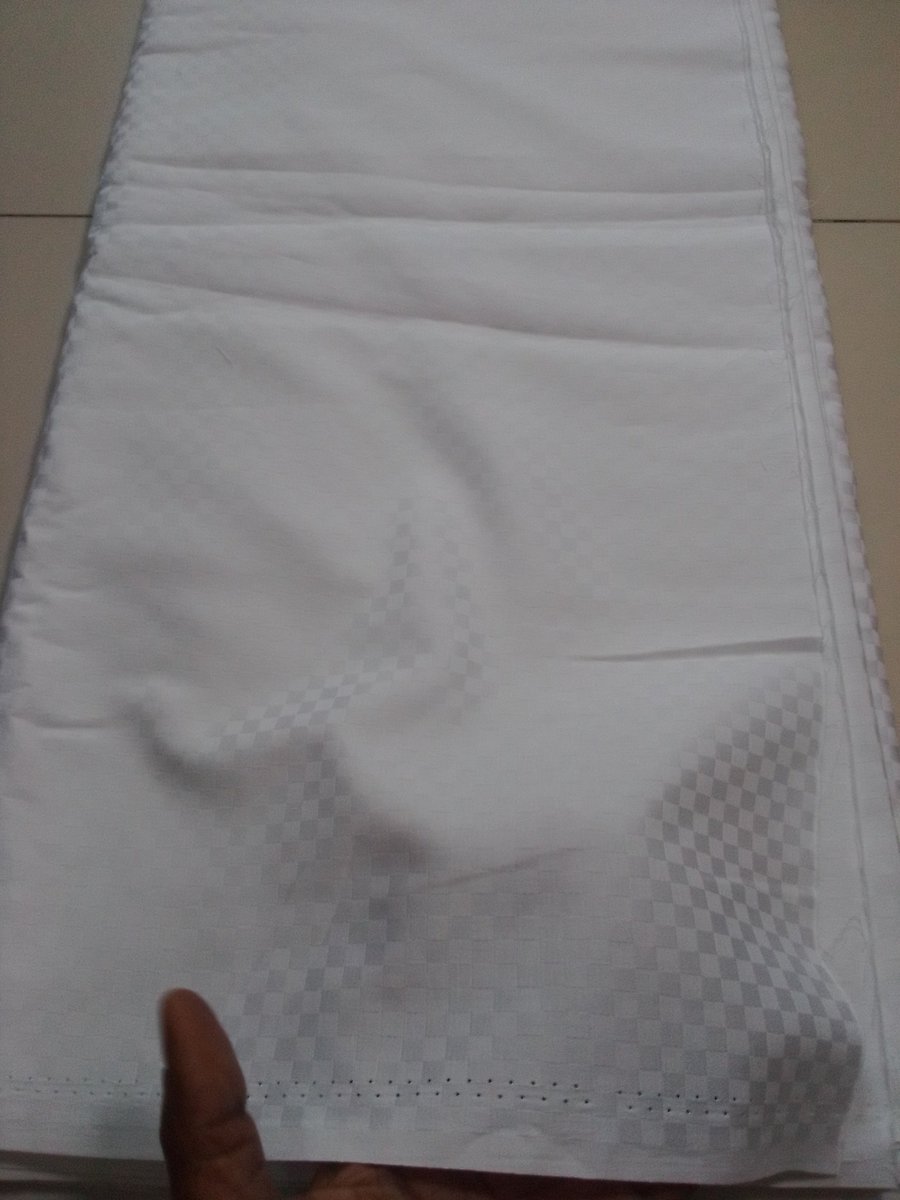 Fatyemfabrics's tweet image. ATIKU FABRICS 👇 ❤️💋
#beautifuldesign❤️❤️ #beautifulcolours 
1st- majenta colour
2nd- black colour 
3rd- white
DM for price or 📱08035002842/08026441248

#fabricvendor #fabricstore #fatyemfabrics #fabriclovers