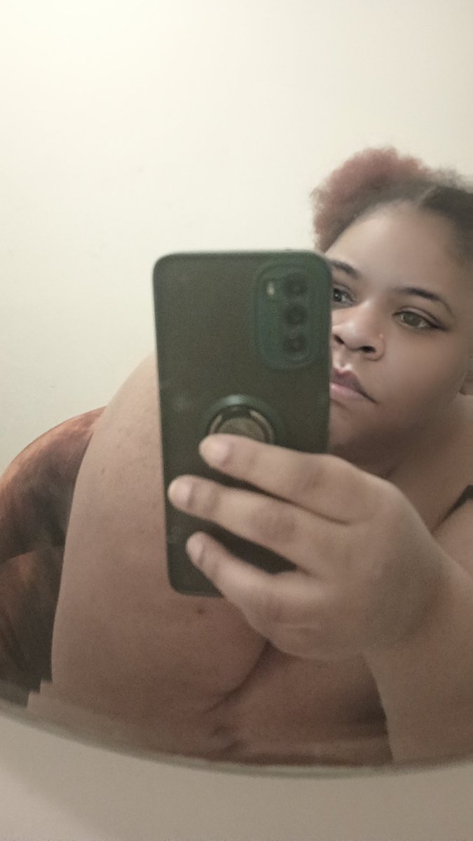 It's the perfect day to bend someone over lol 😜😜😈 #badgirl #bbw