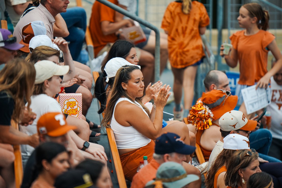 over two hours until the Horns take the field today, still plenty of time to grab your tickets 🤘

🎟️: texaslonghorns.evenue.net/event/SB25P/RE…

#HookEm | <a href="/TexasSportsTix/">Texas Sports Tickets</a>