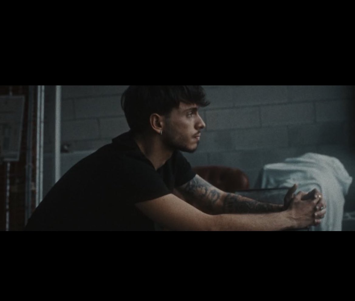 Andy49681098's tweet photo. ad oggi i miei standard sono altissimi perché nella vita cerco un ragazzo come lui.
una cosa è certa gli anni passano ma questo si fa sempre più bello
🫣 https://t.co/expPtk0Kno
