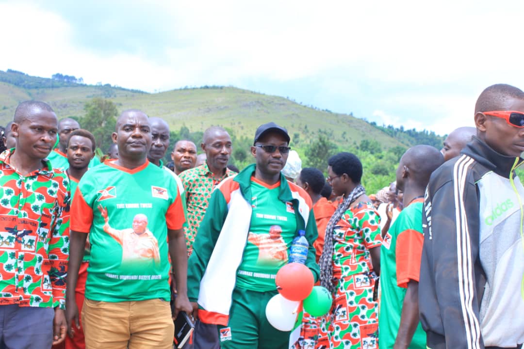 mniyinganje's tweet photo. #Gitega, Commune Shombo. La campagne électorale du #CNDD_FDD s'est poursuivie cette après midi dans la Zone #Masama. #CNDD_FDD Tsinda! @CnddFddGitega , @DorianeMunezero , @R_Ndikuriyo https://t.co/Xi8a8AsNyE