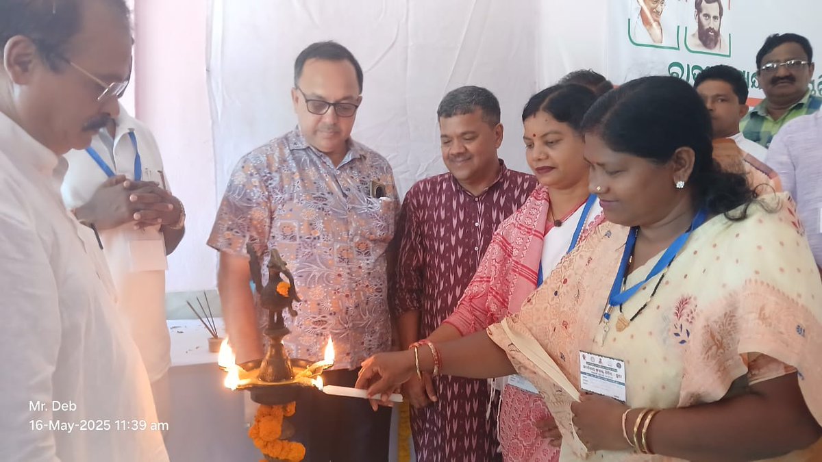 sudarsandasINC's tweet photo. Sarboday Sankalpa Shibir at Konark for Puri District started today.
ପୁରୀ ଜିଲ୍ଲାର ସର୍ବୋଦୟ ସଂକଳ୍ପ ଶିବିର ଅନୁଷ୍ଠିତ ହେଲା ଆଜିଠୁ l
@RGPRSOdisha 
@INCOdisha https://t.co/CCjq0quMKh