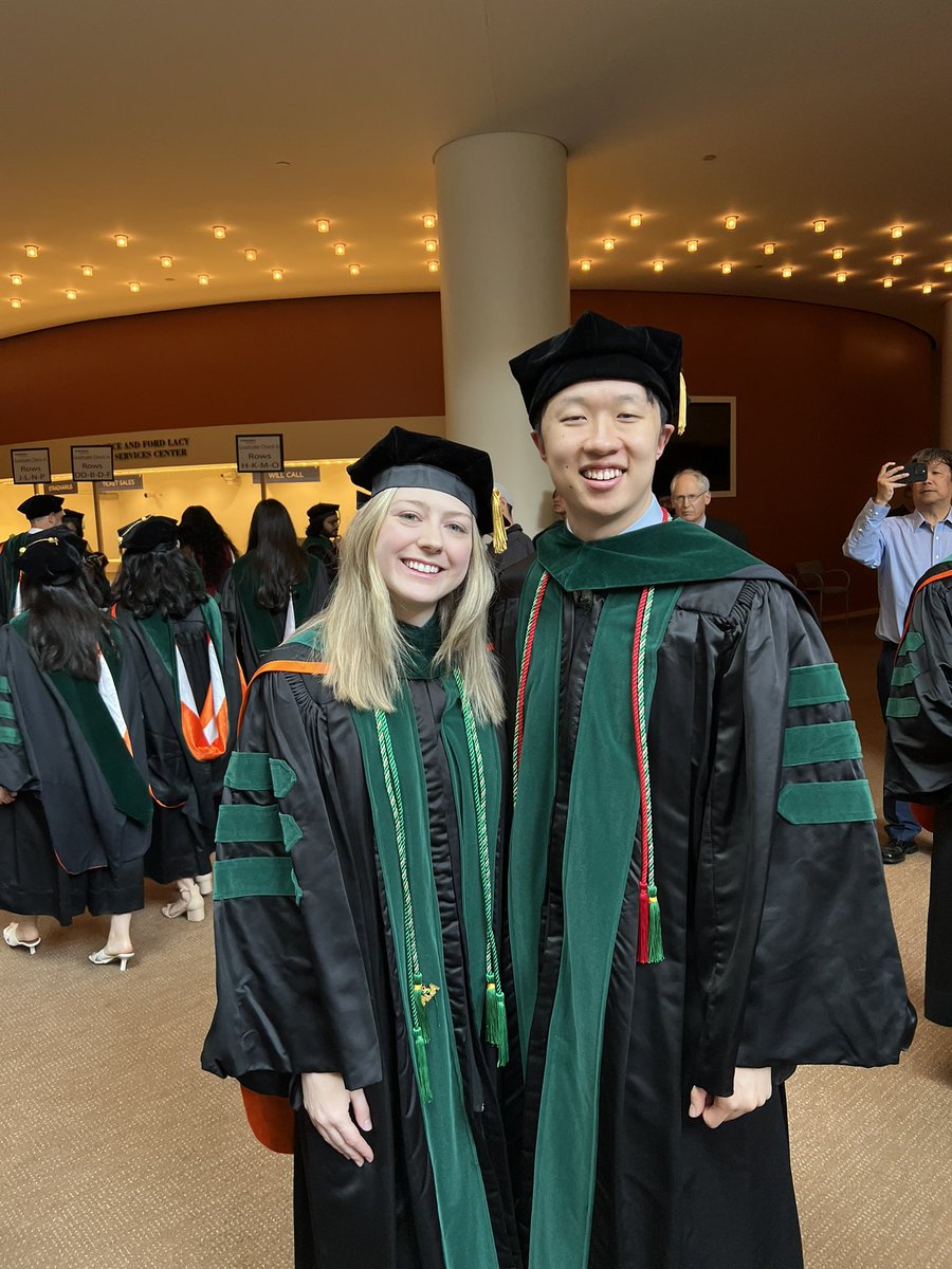 kakumar86's tweet image. Congrats to our two stellar @UTSW_RadOnc med students Katherine and Ethan on graduating today! Really proud of them for their successes and happy to see the tradition of matching @HarvardRadOnc continuing 🥹🥂🥳