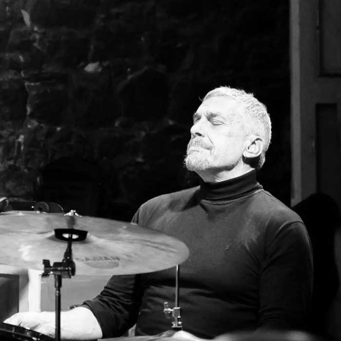 bulkmusic (@bulkmusicgr) on Twitter photo drumday.eu/stavropoulos-y… Drummer Composer Musician formed NukeLeus splendid trio in May 2006 <a href="/Sichameleon/">Yannis Stavropoulos</a> #Nukeleus #Stavropoulos drumday.eu/stavropoulos-y… Drummer Composer Musician formed NukeLeus splendid trio in May 2006 <a href="/Sichameleon/">Yannis Stavropoulos</a> #Nukeleus #Stavropoulos
