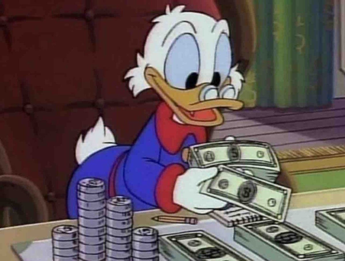 Guarromantico_'s tweet photo. De niño quería ser Goku, ahora quiero ser el Tío Rico McPato. https://t.co/UArInblu00