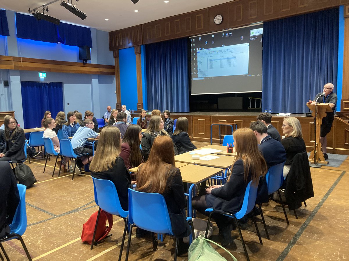 HistorySMG's tweet photo. Today, students from across the MRLP met  for a powerful session with Theatre of Witness. Through deeply personal testimonies, speakers shared how the Troubles shaped their lives.
Their stories sparked meaningful dialogue and deep reflection, leaving a lasting impact. https://t.co/8bzGTeXyZ5