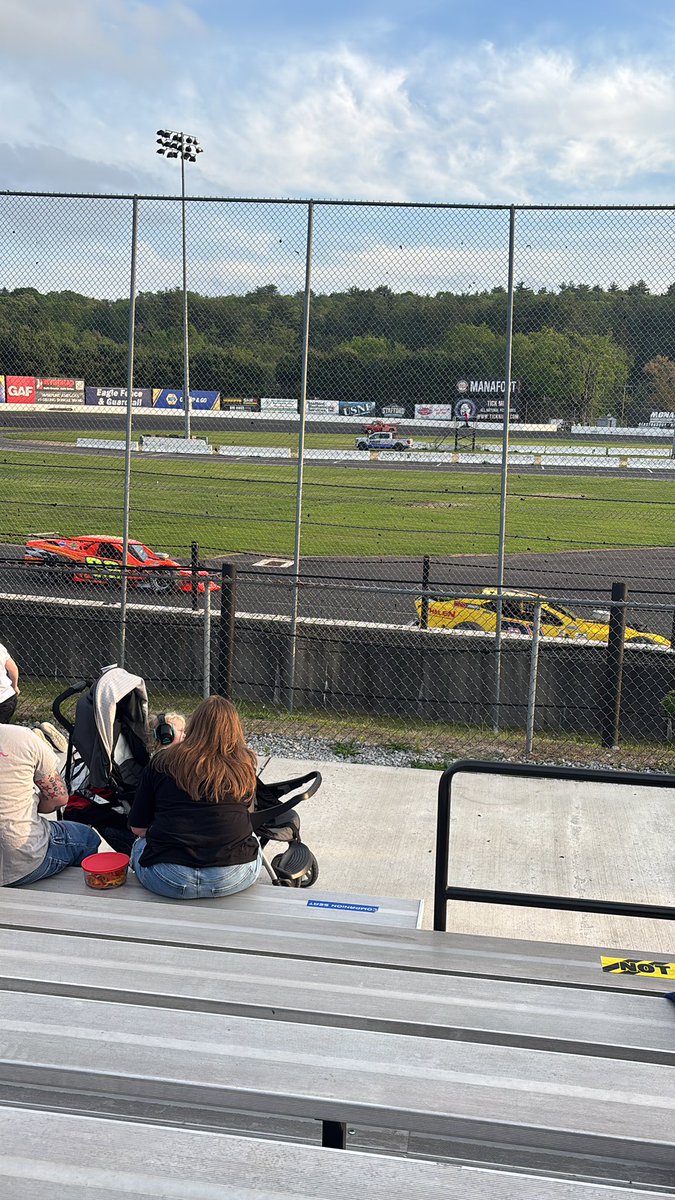 RichyWat1962's tweet photo. Took er down to the ole speedway slammin beer and yelling queer #doitfordake https://t.co/tmqv6ahWP0