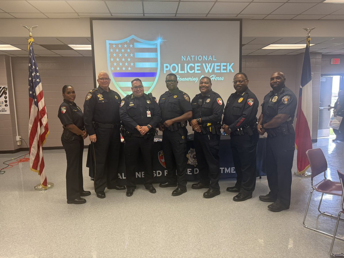 cmdrmarcharris's tweet image. National Police Week we reflect on all the women and men in Law Enforcement. Who paid the ultimate sacrifice and honor those who continue to serve. Aldine ISD Police our annual appreciation dinner for law enforcement agencies in the Aldine area. @AldineISD @AldinePolice
