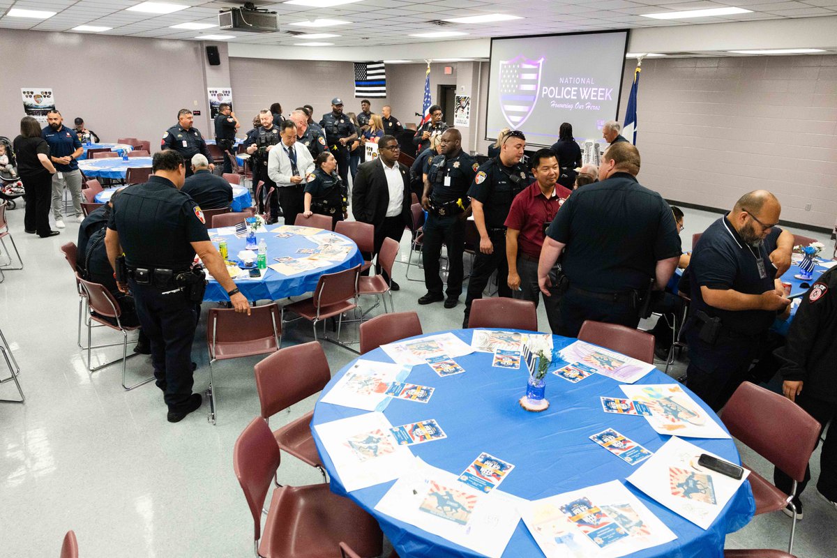 cmdrmarcharris's tweet image. National Police Week we reflect on all the women and men in Law Enforcement. Who paid the ultimate sacrifice and honor those who continue to serve. Aldine ISD Police our annual appreciation dinner for law enforcement agencies in the Aldine area. @AldineISD @AldinePolice
