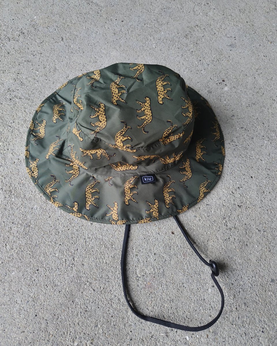 ampun_ampun's tweet photo. 釣り用に良さげだったので、サファリハットを買いました。
ヒョウなのかチーターなのかがわかりません🐆。。。
#safarihat
#fishing
#chinning https://t.co/4IxB1sojIy