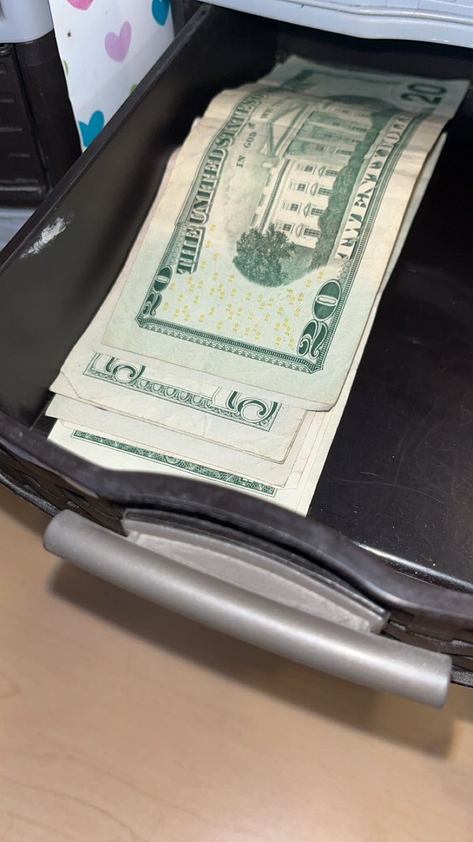 Godlizzah tweet media