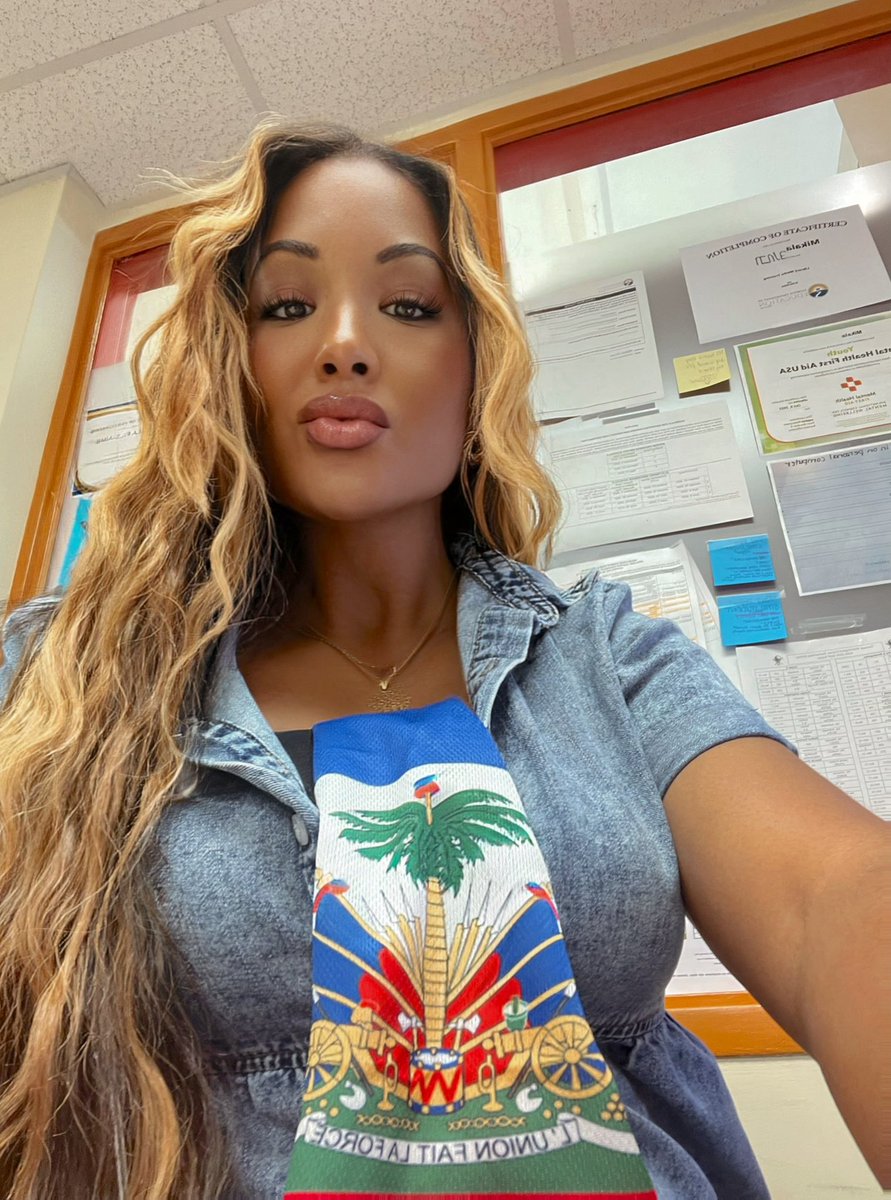 mikala tweet media