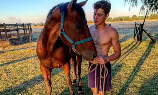 El papá de #Franco tenía caballos de carrera. "Siempre estuve con los caballos o con los fierros. Mi viejo (Leónidas) hubiera querido que saliera petiso y flaco para ser jockey”, dijo Anibal
#Colapinto
#Alpine #VamosNene

🐴⬇️ lee toda la historia
 dguima.blogspot.com/2025/05/colapi…
