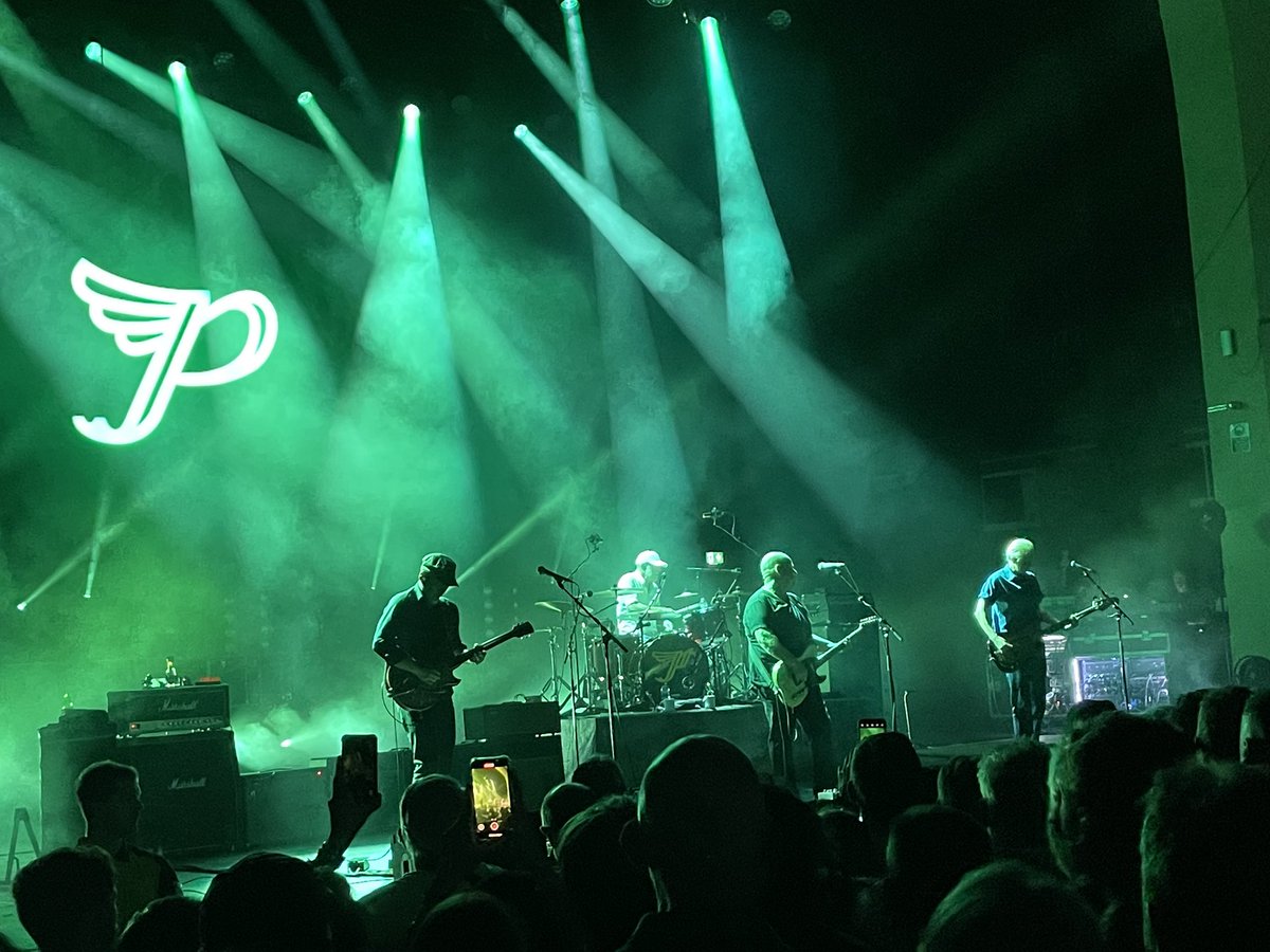 Dan King tweet media