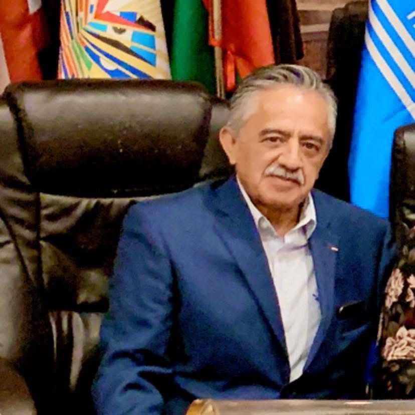 rubenchorenom's tweet photo. Ya no hay espacio para el silencio. El cambio viene desde las bases, desde los que no nos vendemos, desde los que luchamos con la ley en la mano. Es tiempo de recuperar lo que nos pertenece. ¡Vamos con fuerza y legalidad, porque este movimiento ya no lo detiene nadie!
#Stprm https://t.co/E7N3U8mpHE
