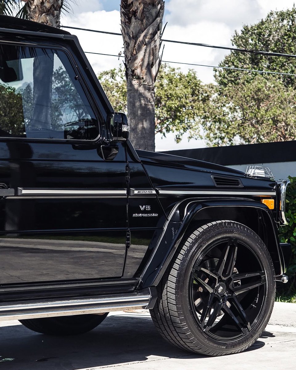 Gクラス ・ラダーフレームは、岩場などで優れた走破性を発揮する1990年～2018年(w463)前後リジッドアクスルサスペンション。#w463_ラダーフレーム #w463_リジッドアクスル #w463_前後リジッドアクスル2018年最終型 #w463_リジッドアクスルサスペンション