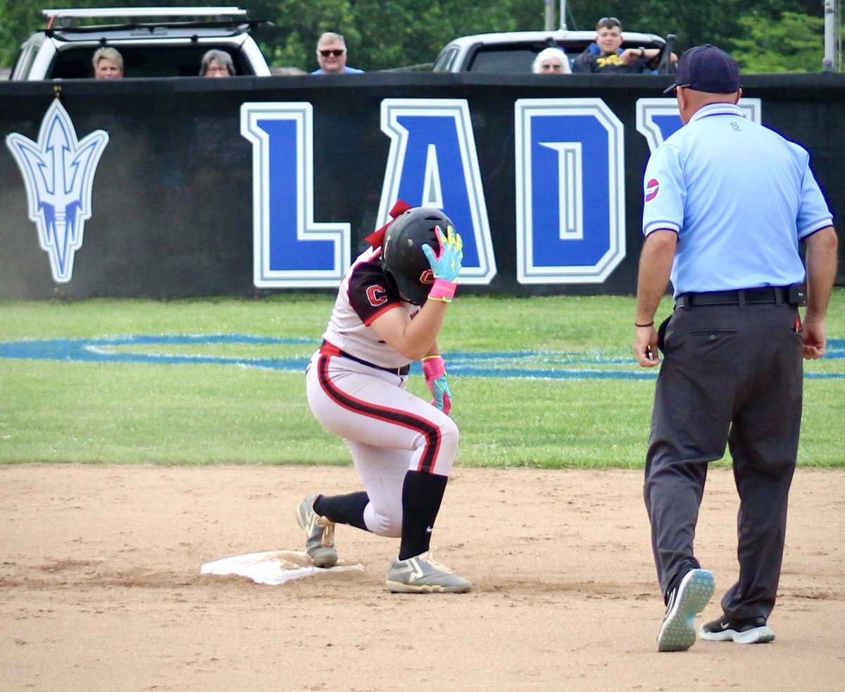 jnichols_2121's tweet image. Here are a couple of my favorite shots from the first five innings in Erwin. 

The Lady Red trail 6-4 going into the bottom of the sixth, so they need three quick outs and two runs in the top of the seventh if they want to try and keep their season rolling.