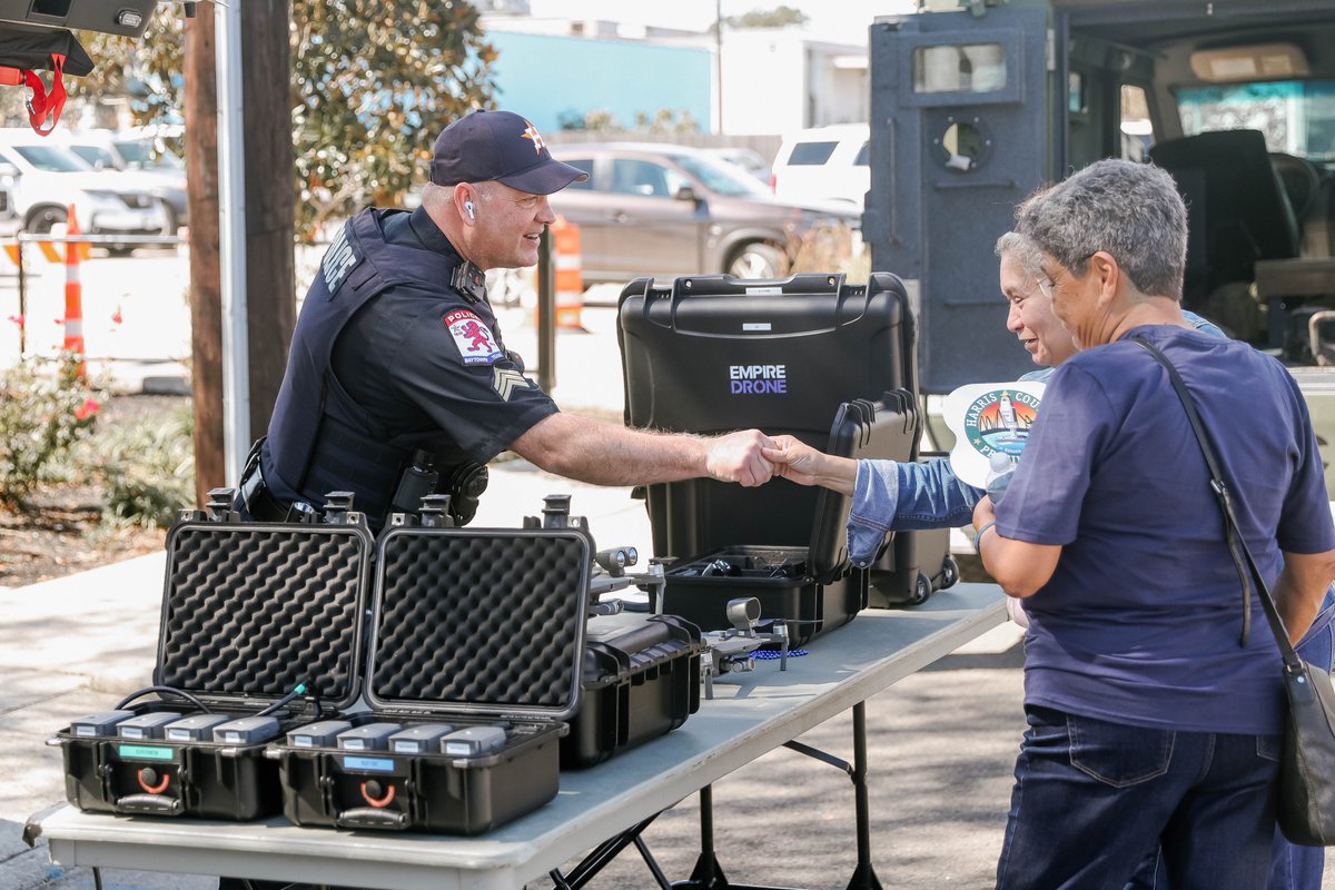 This National Police Week, we honor the courage, sacrifice, and service of law enforcement—especially the Baytown Police Department. 💙 Read more here: baytown.org/Blog.aspx?IID=…