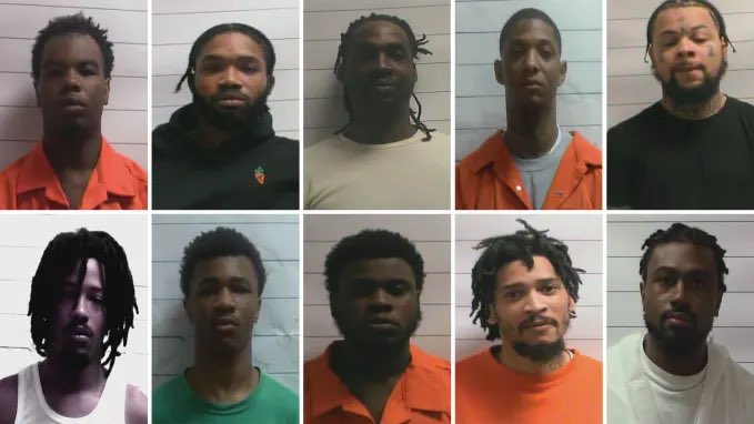 ActMicheLTorres's tweet photo. Jail Break at Orleans Parish Jail, New Orleans Louisiana.
1 inmate caught, 9 still on the run. #JailBreak #Escape #inmate #inmates #inmateescape #Orleans #orleansparish #OPSO #neworleans #nola #manhunt https://t.co/cGClg201bO