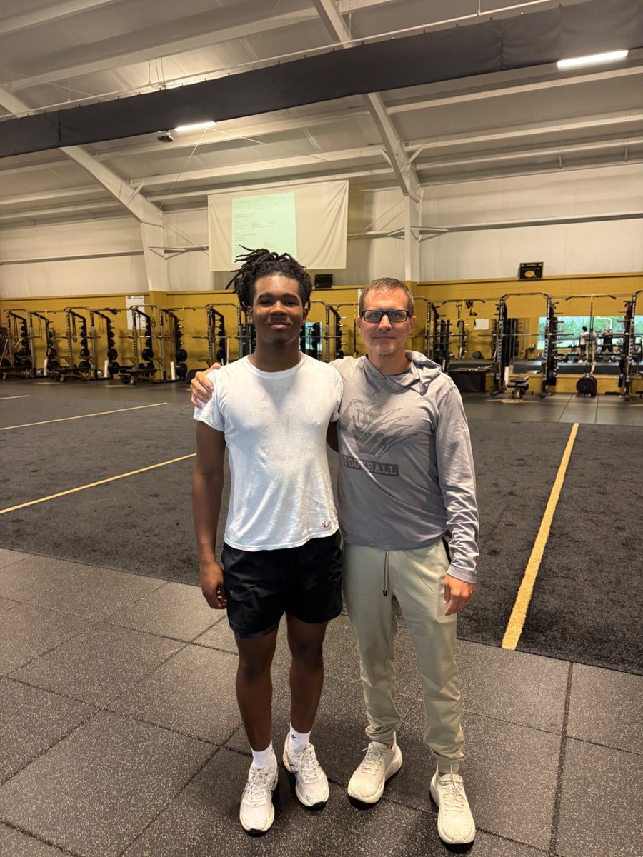 MT. JULIET FOOTBALL (@mjgoldenbearfb) on Twitter photo Our next lifter of the week is <a href="/motionman_tae/">dontae young</a>. Y’all know Noah; meet his partner in crime. Dontae is crushing it w/the iron & finding his way to a lot of reps on the field! The rising sophomore is another reason to be excited about the NOW! Our next lifter of the week is <a href="/motionman_tae/">dontae young</a>. Y’all know Noah; meet his partner in crime. Dontae is crushing it w/the iron & finding his way to a lot of reps on the field! The rising sophomore is another reason to be excited about the NOW!