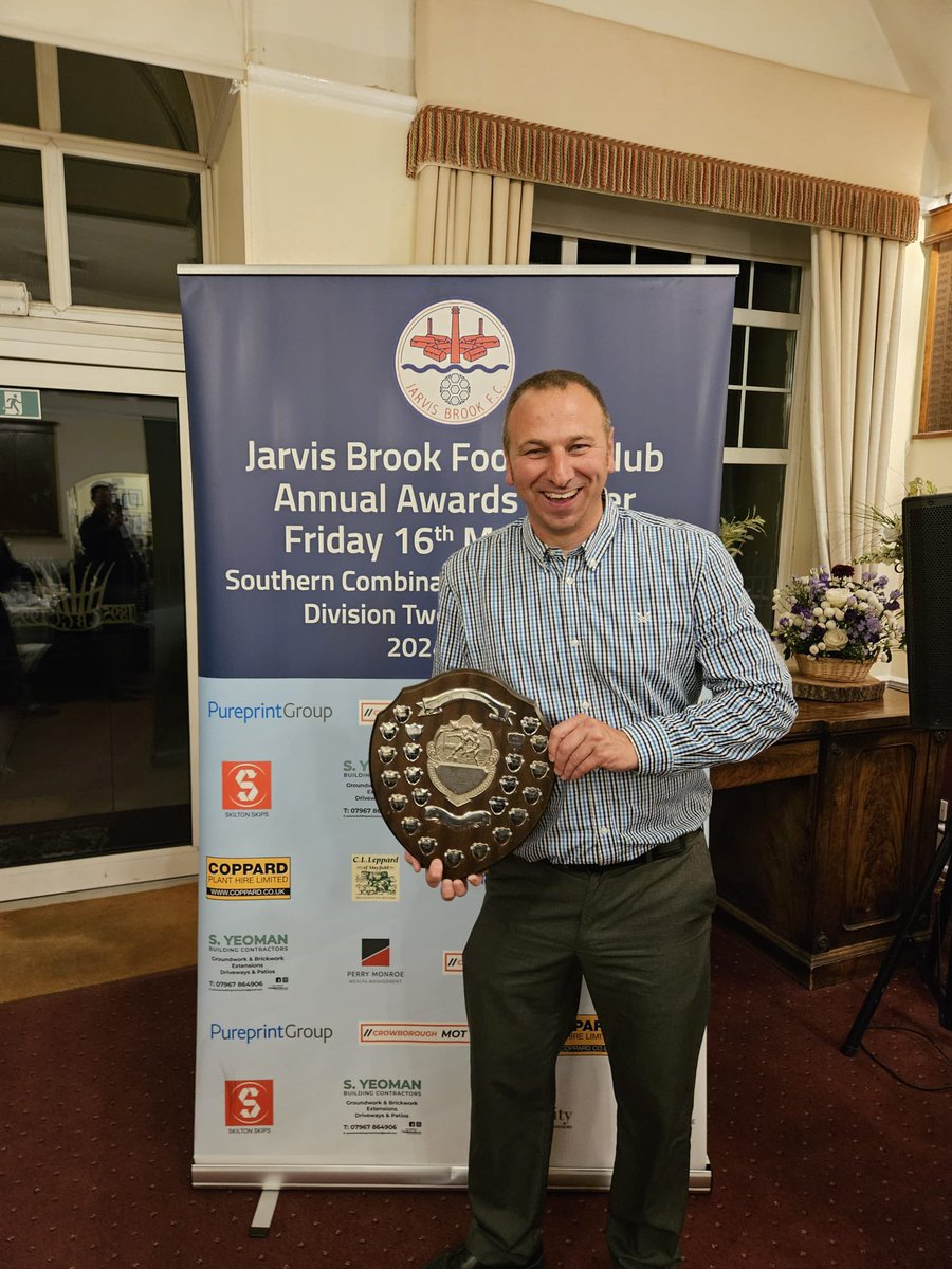 Beakroast's tweet image. Fantastic night celebrating our clubs momentous season, a great way to sign off my time as chairman.
A special club that's going upwards 💙 As I said earlier
It's been a hell of a ride, and honour and a pleasure.
Viva Le Brook 💙💙