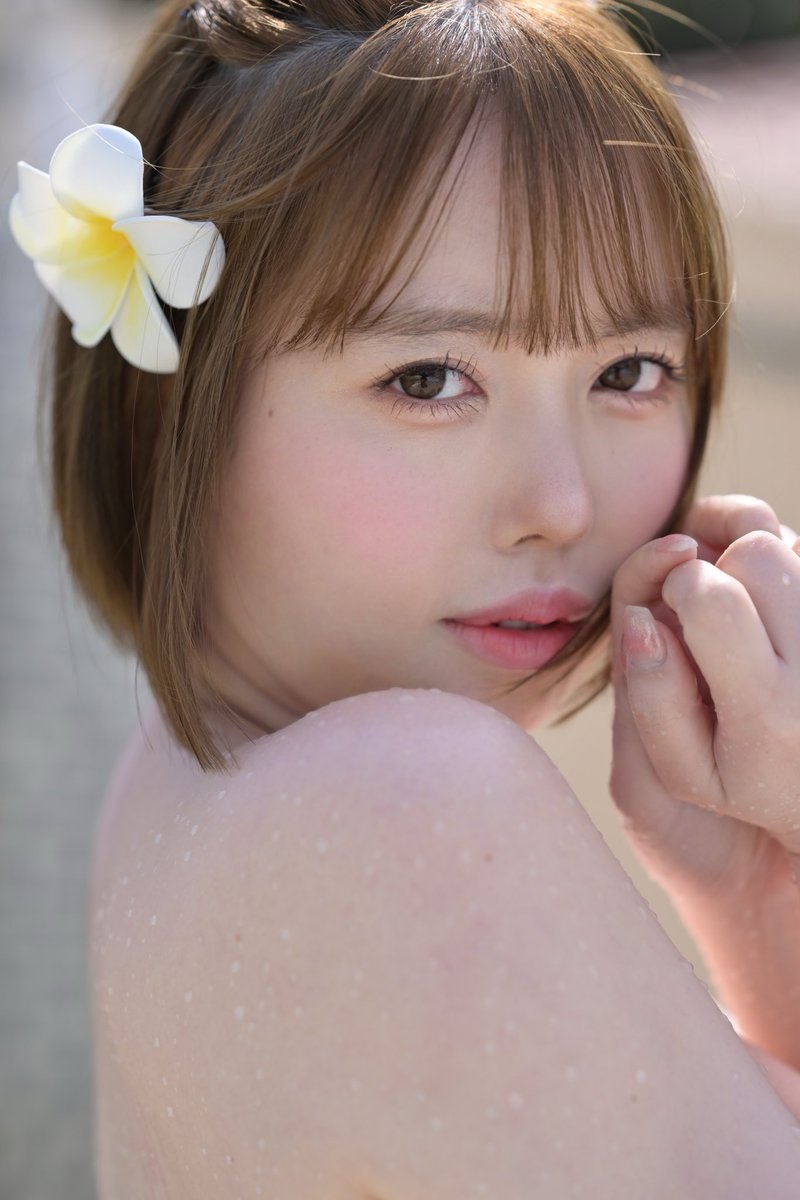 再過4天⋯這個笑容甜美皮膚雪白的學生妹就要回歸了？

https://t.co/j9d2C9Vy8O

還記得她嗎？她是青春時代出道、後來成為發片機器的「百瀬あすか(百瀨飛鳥)」，在2023年12月31日引退的她不久前重回社群，並且宣布「倒數4天」，這是什麼意思、如果要回歸又是去哪？請看〜

#百瀬あすか #百瀨飛鳥 https://t.co/VJrnFY49u1