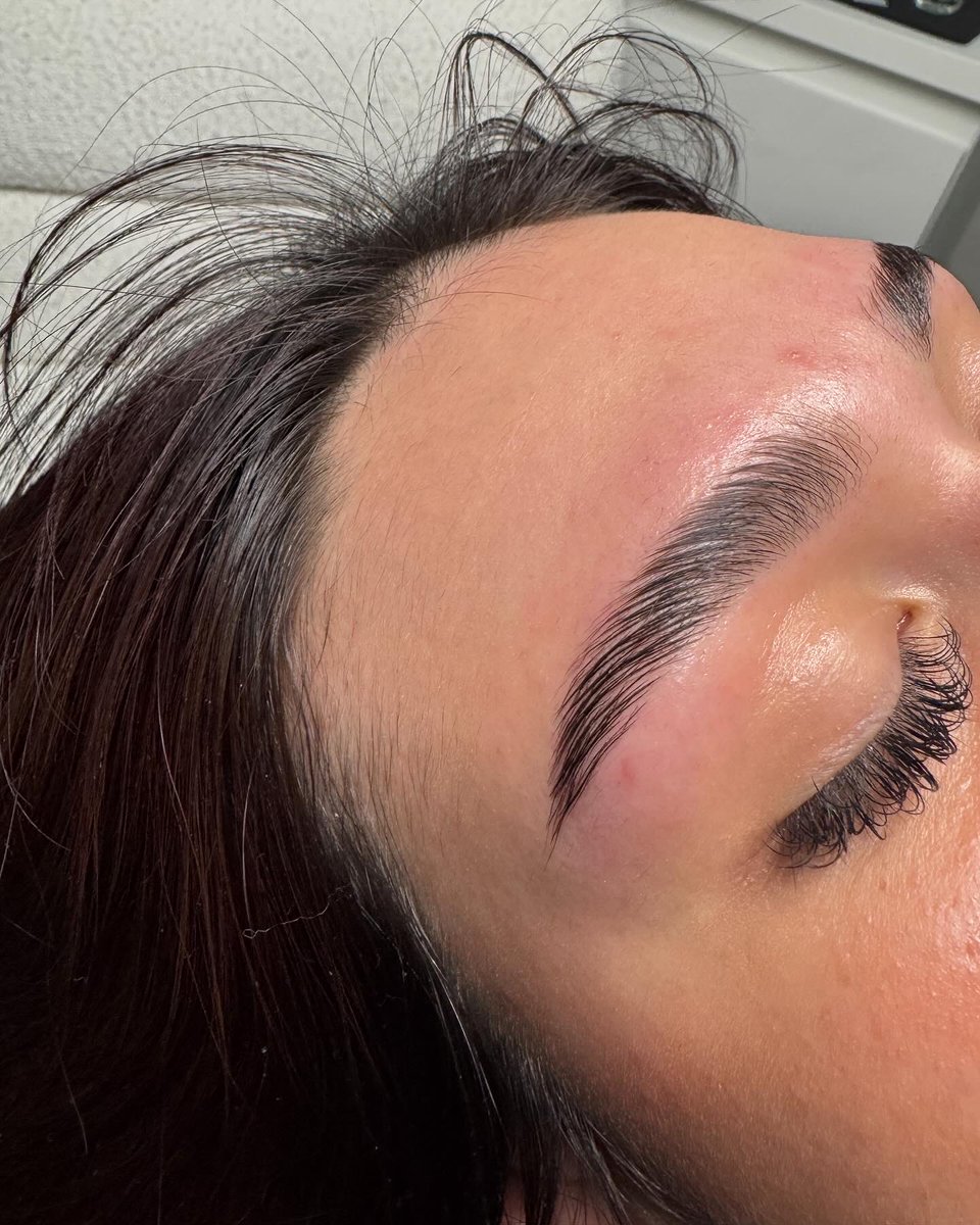 oabrilll's tweet photo. Searching for my future client on your TL💌  IG: xoxesthii 

A Brow Lami + Shaping eats everytime😍 https://t.co/CGkwo1lDgr