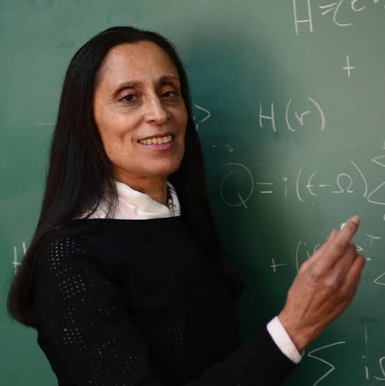 Ultravioleta_radio (@ultravioletafm) on Twitter photo #DestelloUltravioleta
A decir de la Dra. Rocío Jáuregui, hay pocas mujeres que eligen la física cuántica como parte de su posgrado, a pesar de que son las más talentosas académicamente.
<a href="/RadioUdeG/">Radio Universidad de Guadalajara</a>
<a href="/dimeChascona/">Anabel Casillas</a> <a href="/aquelricardo/">Ricardo</a> <a href="/AzaelSG/">Azael López</a> <a href="/Fabianecr/">Fabián Cázares</a> #DestelloUltravioleta
A decir de la Dra. Rocío Jáuregui, hay pocas mujeres que eligen la física cuántica como parte de su posgrado, a pesar de que son las más talentosas académicamente.
<a href="/RadioUdeG/">Radio Universidad de Guadalajara</a>
<a href="/dimeChascona/">Anabel Casillas</a> <a href="/aquelricardo/">Ricardo</a> <a href="/AzaelSG/">Azael López</a> <a href="/Fabianecr/">Fabián Cázares</a>