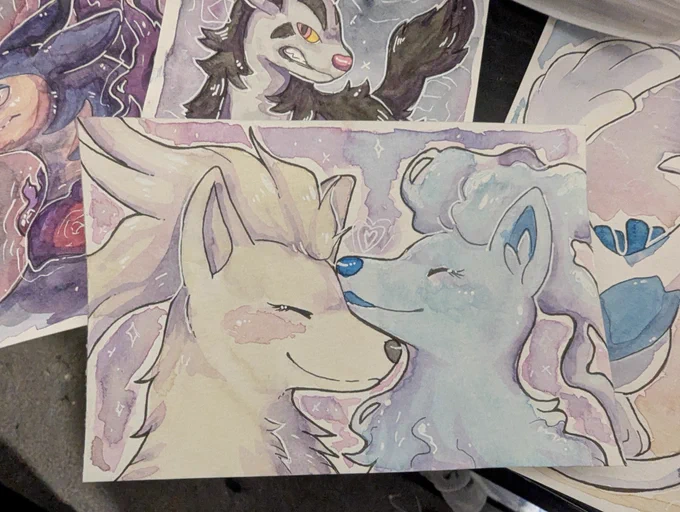 They are girlfriends 