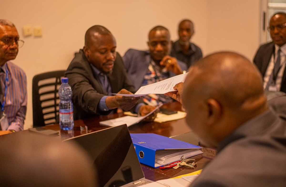 Un vent nouveau souffle chez Mwant Jet. L'autorité de l'aviation civile congolaise nous a délivré notre CTA (Certificat de transporteur aerien). La chemin a été long, malgré les embuches, nous avons tenu bon. Une victoire d'étape pour nos équipes. Mwant Jet, pour le renouveau et