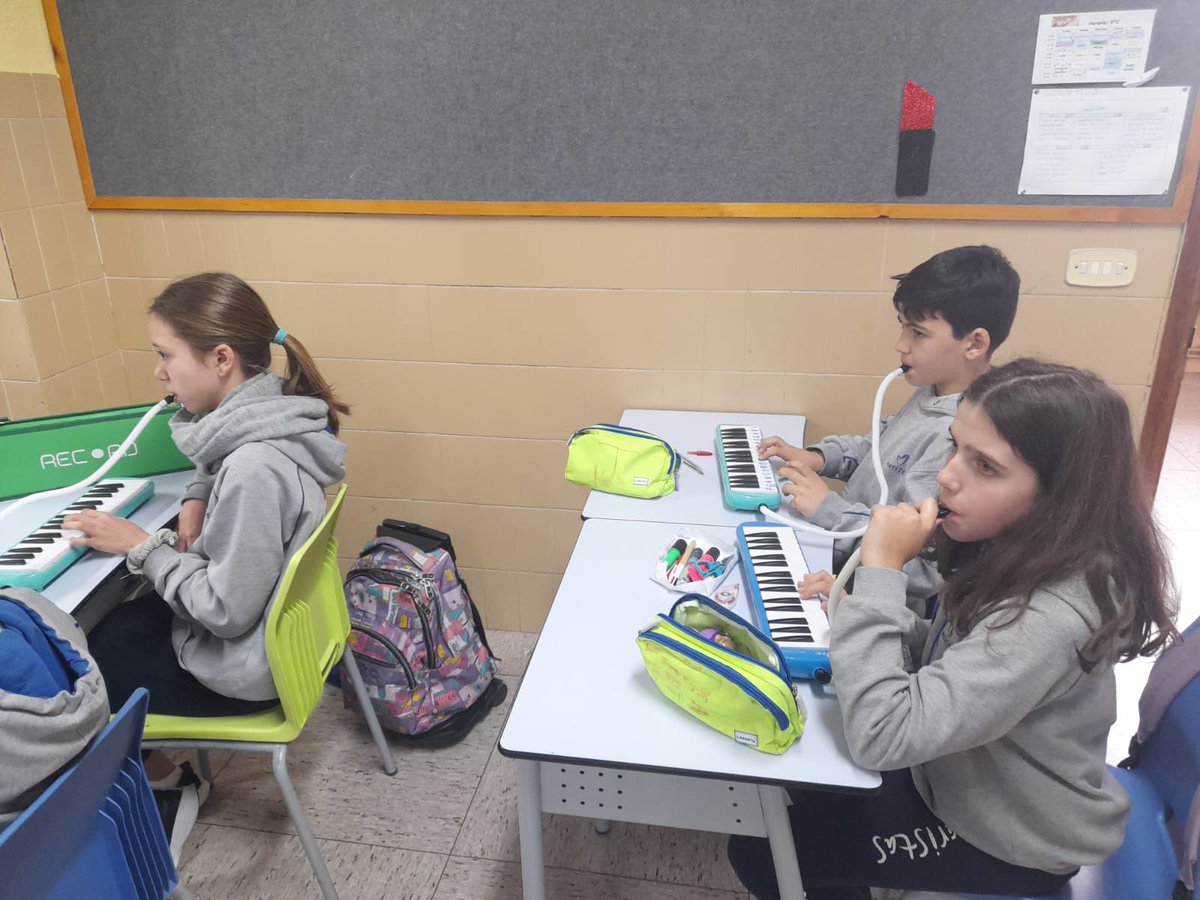 MaristasInmaculadaVa tweet media