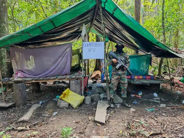 Hallan fábrica de cocaína que producía hasta 200 kilos por semana
Créditos: La Razón 
larazon.bo/extra/2025/05/…