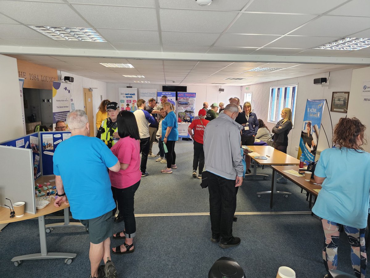 ForfarCFT's tweet image. 🌞⚽️🏉🏏
Thanks to @angusalive, Strathmore Community Rugby Trust, Strathmore Cricket Club as well as our own staff for facilitating todays walking sports event.  It was.... shorturl.at/0xdbt

💙🫂
#MentalHealthAwarenessWeek 
#Changinglivesthroughsport