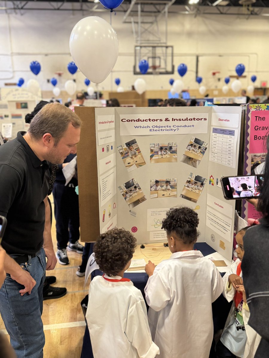 CSD9Bronx's tweet photo. A few amazing projects from our scholars at the D9 Science Fair today! #STEMEducation #ComeHometoDistrict9 @NYCSchools https://t.co/mPAfAHyKrO