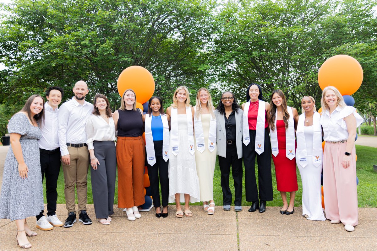 One last time with the Fourth Years 🥹

#GoHoos
