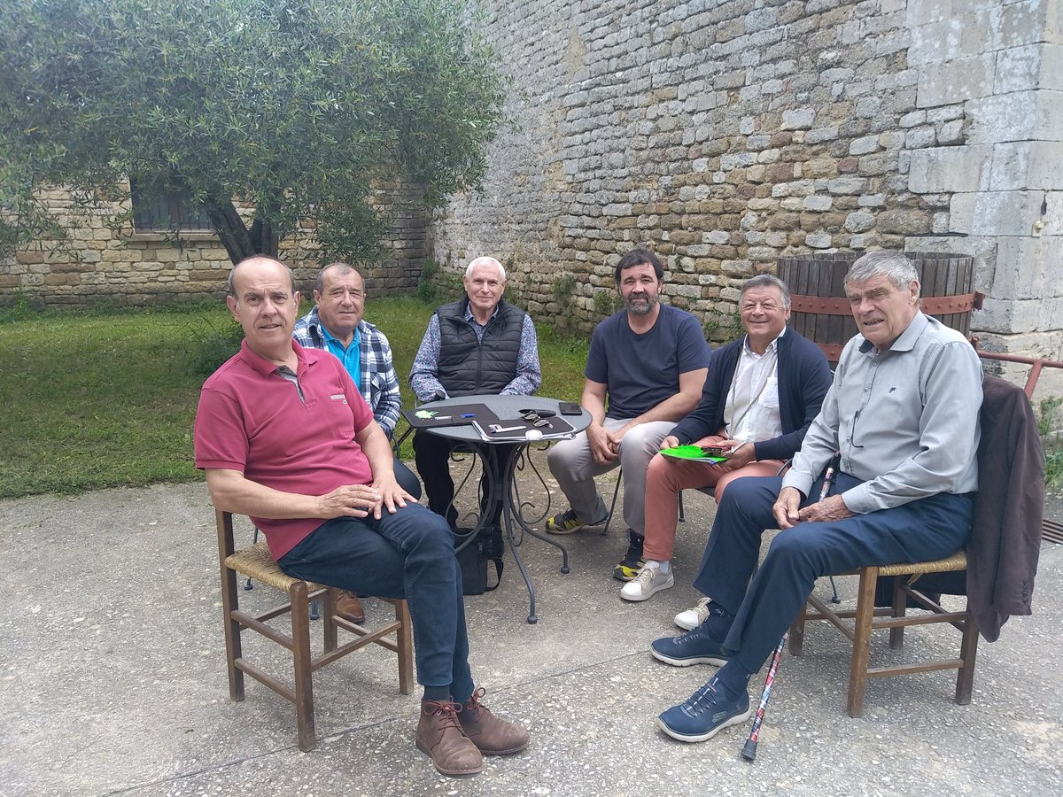 udsp84's tweet photo. Ce matin présentation de notre candidat a notre partenaire du mérite agricole. SPV au plus près de nos territoires @Stphan1Rabaglia @GeoffreyCasu @GregoryAllione @sdis84 @PompiersFR https://t.co/FTEmAbOYIG