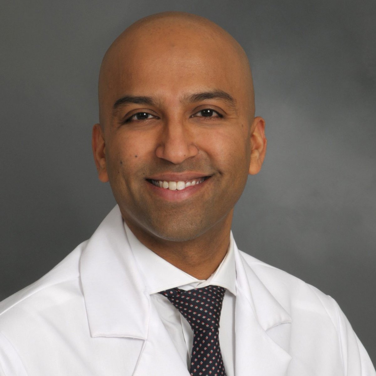 Stony Brook Medicine (@stonybrookmed) on Twitter photo 🔬#StonyBrook's Dr. Sandeep Mallipattu and <a href="/stonybrooku/">Stony Brook University</a> researchers are studying how #kidney cells communicate to help fight diabetic #KidneyDisease, with hopes of finding new ways to slow or stop its progression. bit.ly/4jV5Qzn
#Diabetes #Research #SBexperts 🔬#StonyBrook's Dr. Sandeep Mallipattu and <a href="/stonybrooku/">Stony Brook University</a> researchers are studying how #kidney cells communicate to help fight diabetic #KidneyDisease, with hopes of finding new ways to slow or stop its progression. bit.ly/4jV5Qzn
#Diabetes #Research #SBexperts