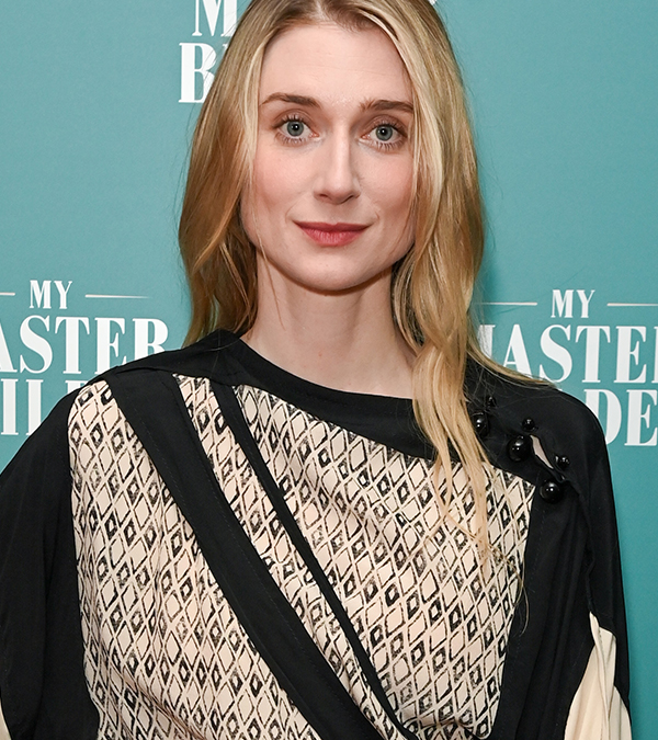 whatonnetflix's tweet photo. THE CONTINUING ADVENTURES OF CLIFF BOOTH casting is heating up!

We're hearing that Elizabeth Debicki is in talks for a role to star alongside Brad Pitt.

More: https://t.co/fXg4Jqr5OH https://t.co/tv4PkSBp5N