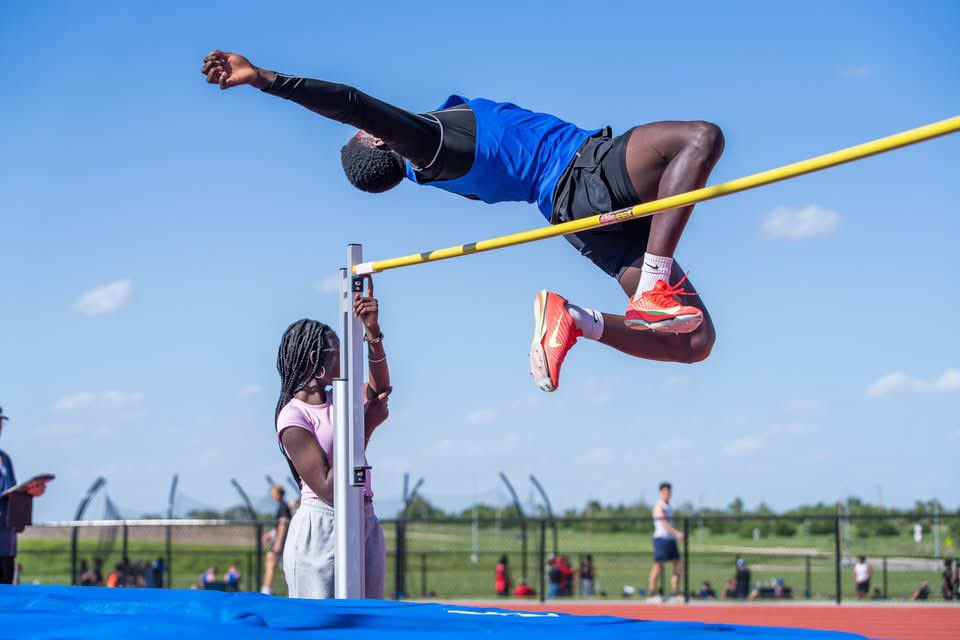 USD475's tweet photo. 🏆 The JCHS track &amp; field program had a solid outing at the Centennial League Championship on Thursday as the Blue Jays saw the boys 4x100 meter relay, Tylen Smith (100 and 200), Kingston Timms (high jump) and Gracie Erichsen (discus) claim championships. #ThriveIn475 https://t.co/Yd4cWv3fHm