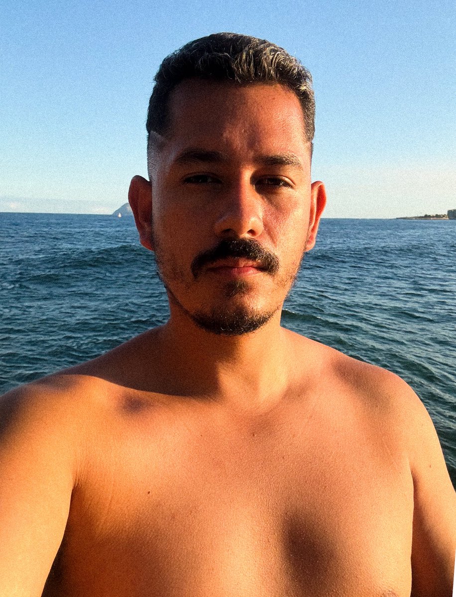 folipesantos's tweet photo. uma saudade? Rio de Janeiro https://t.co/ela6VYhVjf