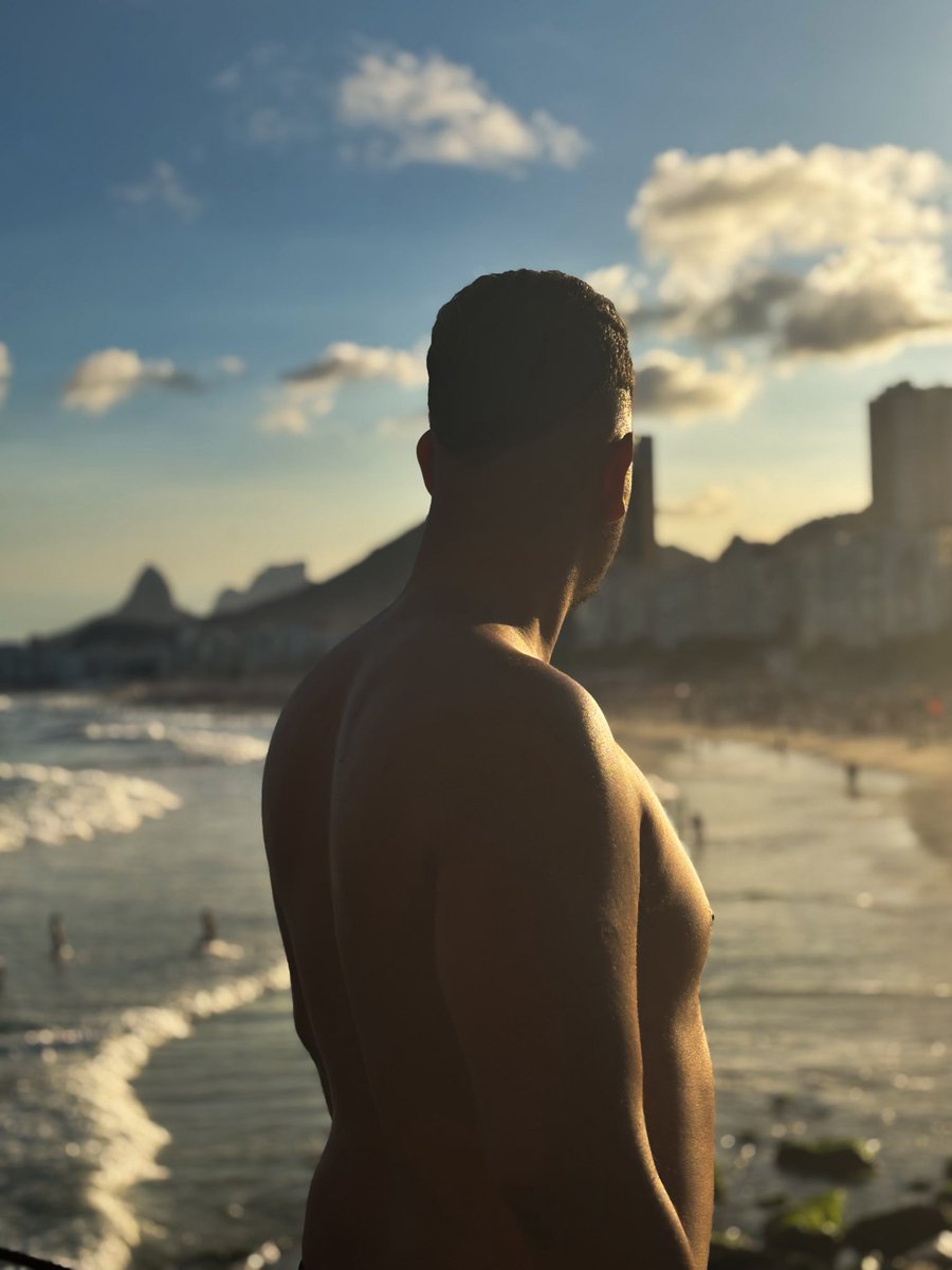 folipesantos's tweet photo. uma saudade? Rio de Janeiro https://t.co/ela6VYhVjf