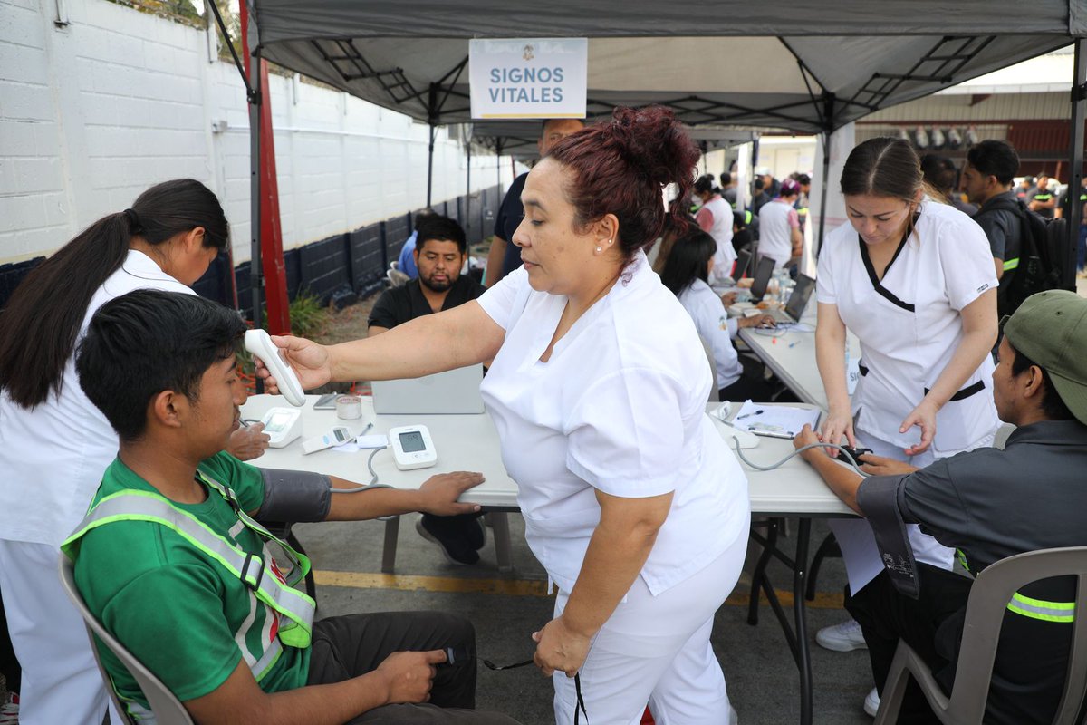 IGSS_gt's tweet photo. 🏥👨🏻⚕️👷🏻♀️ #ClínicasDeEmpresa | Más de 500 trabajadores de la empresa ensambladora Sopesa, en Amatitlán, se beneficiarán con atención digna, ágil y diferenciada en su centro de trabajo.
👉Lea más: https://t.co/2Tz9LAUVSP
#ClínicasDeEmpresaIGSS #Sopesa https://t.co/ZykENLBx6V