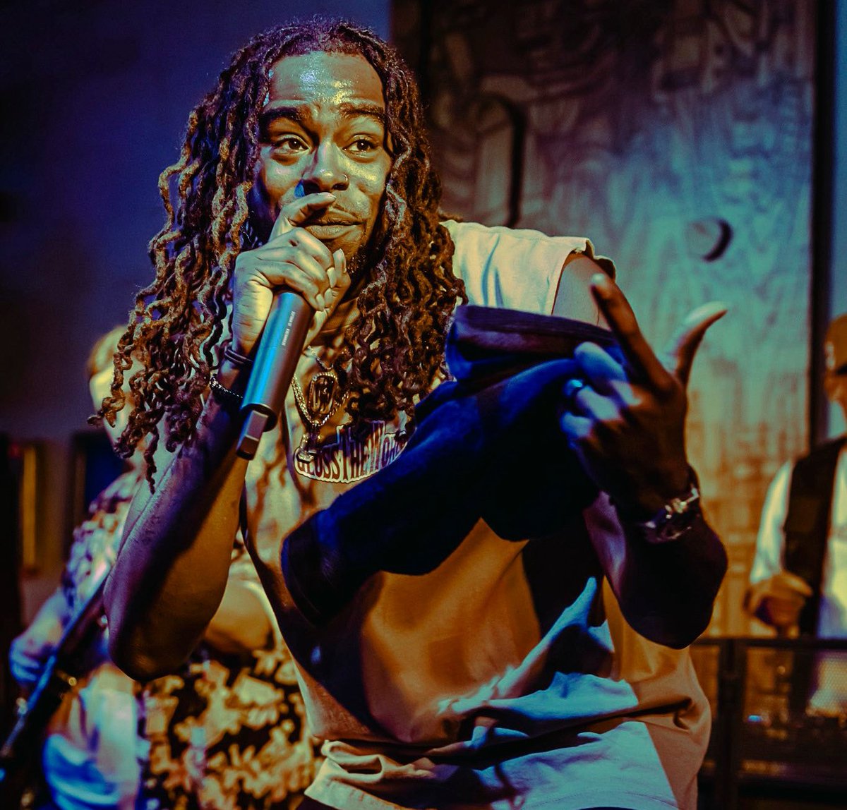 Cuatro Cinco, a rapper based in Chattanooga, headlines tonight's Nightfall concert in downtown Chattanooga.  

This year's Road to Nightfall winner spoke with Richard Winham on <a href="/WUTC_FM/">WUTC-FM</a>.  Listen here:  ow.ly/vHoi50VUb8Y